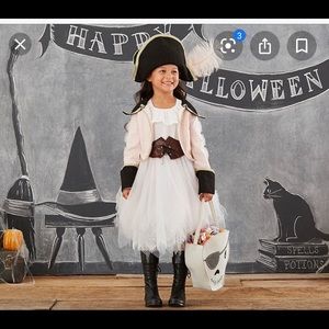 Pottery barn kids 4-6yr pirate costume